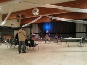 During rehearsal of Total Eclipse. Photo by Frida Cano